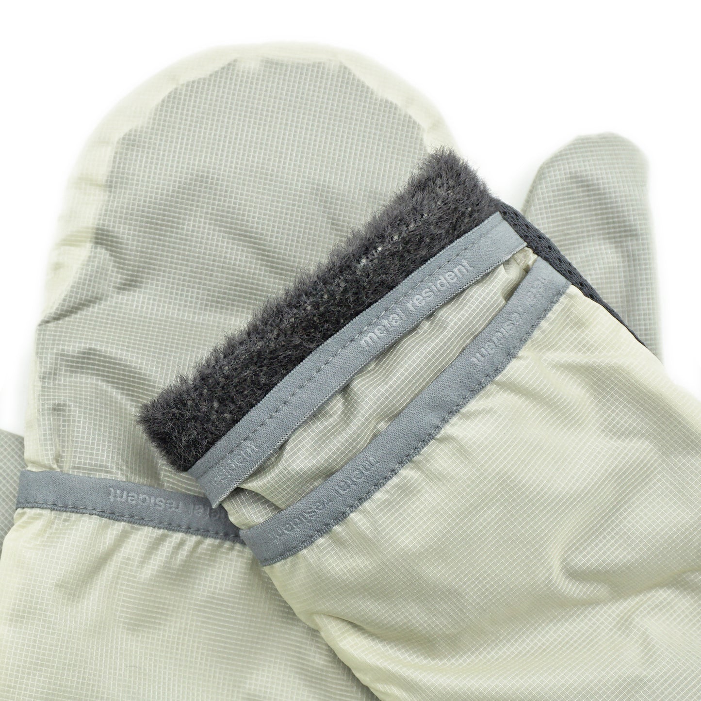 Metal Resident Lightweight OCTA Fleece Gloves Aurora White